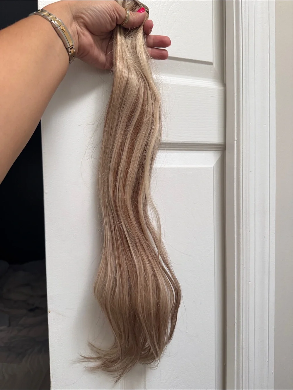 24” Human Hair Extensions – Light Golden Highlighted Blonde – NEW